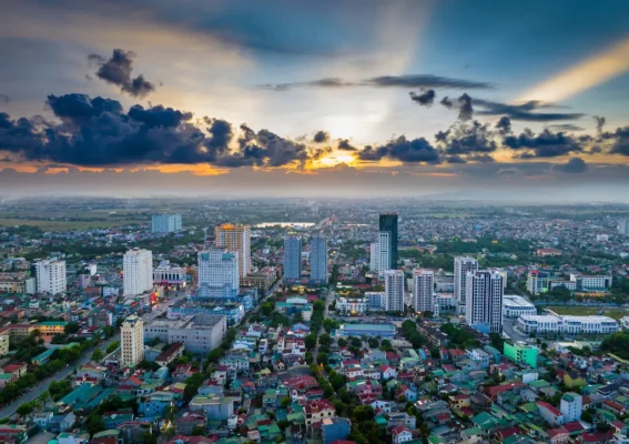 Thành phố Vinh sở hữu mật độ dự án cao tầng và chung cư lớn, tuy nhiên còn thiếu những công trình cao tầng được đầu tư và có ý nghĩa biểu tượng